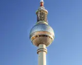 Wieża telewizyjna w Berlinie. Czy warto kupić Berlin Welcome Card, by zobaczyć to i inne atrakcje?