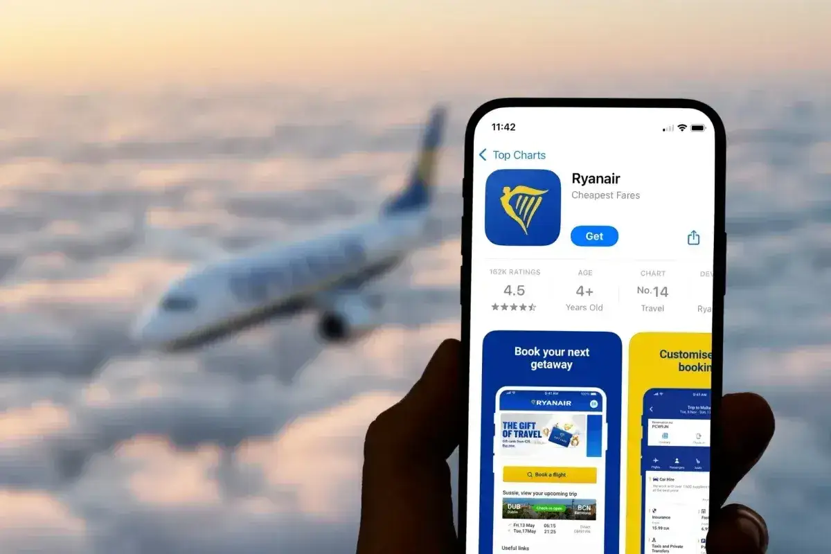 Telefon z aplikacją Ryanair. Dowiedz się, jak udostępnić kartę pokładową Ryanair, aby ułatwić podróż.