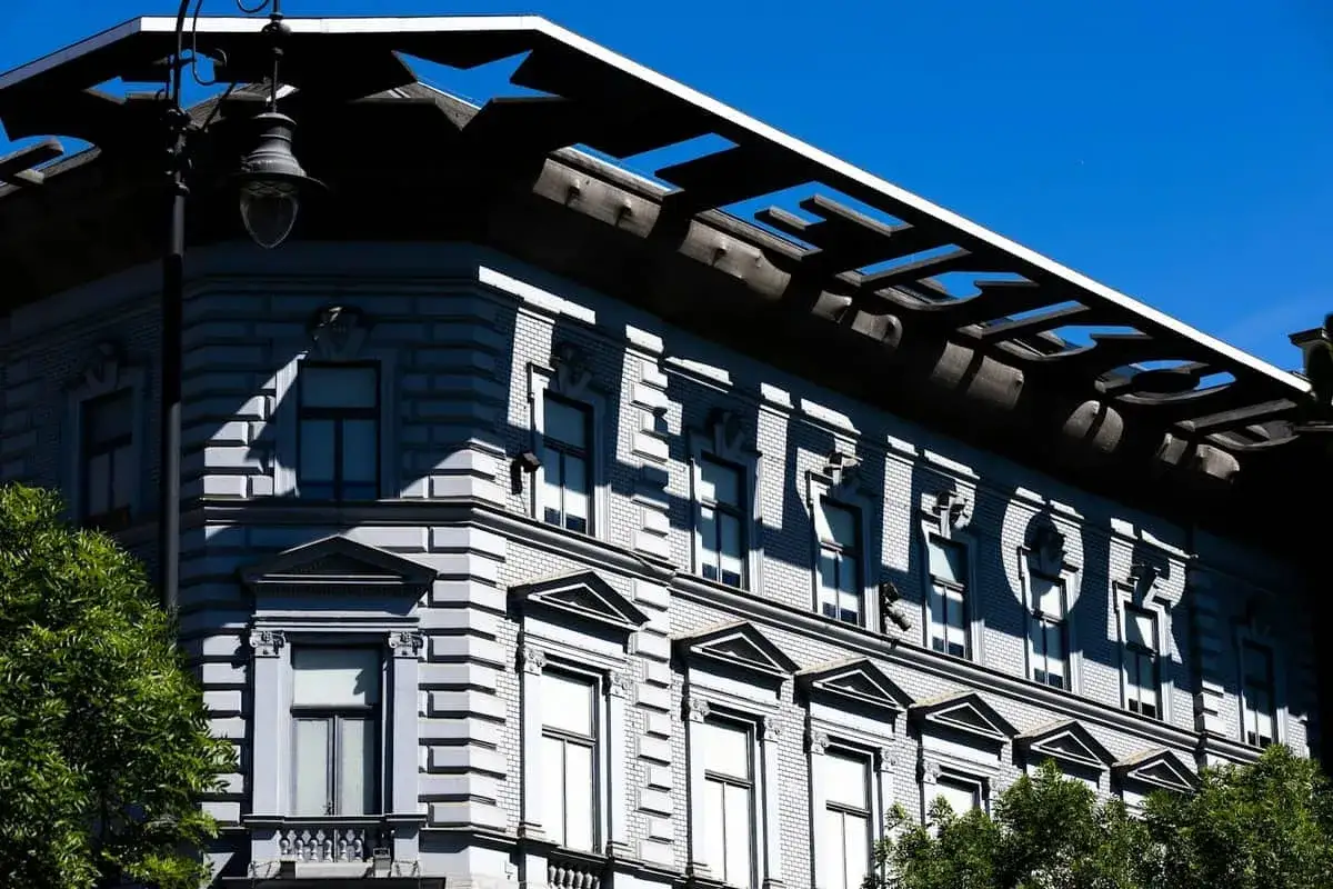 Budapeszt: Muzeum Terroru, budynek z napisem 